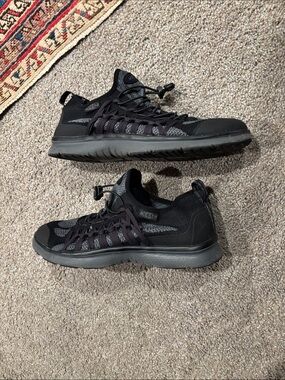 Keen UNEEK EXO